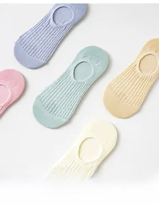 Detail of 5-pack macaron colors mesh invisible socks with breathable hollow knit texture