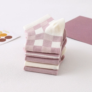 Five-pack of purple and pink striped cotton socks for women in minimalist college style