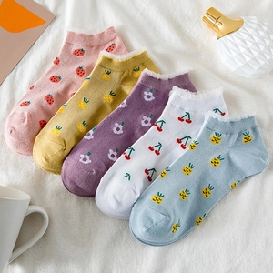 Set di 5 paia di calzini a rete da donna con motivi a frutta e pizzo in colori pastello
