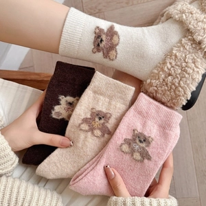 Women Wool Blend Mid-Calf Socks Warm Winter Japanese Style Cute Cartoon Bear 3D Flocking Decoration Soft Casual Crew Socks