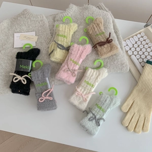 Plush mink velvet cable knit socks for women with bow accent in 7 pastel colors