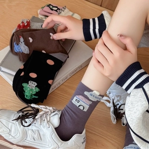 Japanese style mid-calf cotton socks with cute embroidery patterns in assorted colors