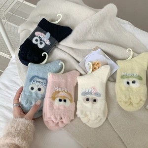 Five pack of thick warm camel hair socks with cute cartoon eyes in macaron colors