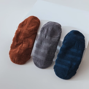 Calze invisibili in cotone spesso da uomo con silicone antiscivolo e suola in spugna