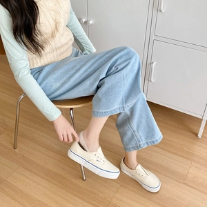 Breathable mesh invisible socks and beige canvas loafers for stylish daily casual wear