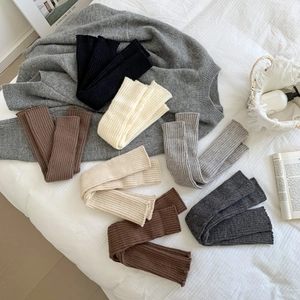 Scaldamuscoli pesanti in maglia a coste in sei colori neutri per la moda invernale