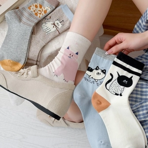 Women Combed Cotton Crew Socks Breathable Seamless Cartoon Cat Pattern Japanese Slouch Style Casual Daily