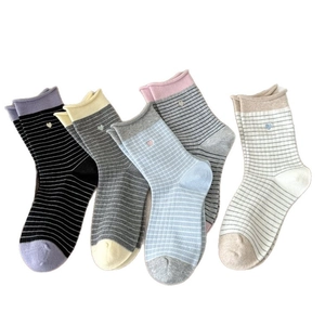 Lot de cinq paires de chaussettes en coton avec broderie cœur rayée et poignets côtelés variés