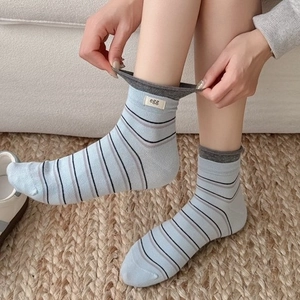 Striped Crew Socks Women Combed Cotton Breathable Contrast Color Ribbed Mid Calf Casual Fashion Egg Label Decor