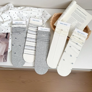 Damen Socken Aus Gekämmter Baumwolle Wadenhoch Süße Schleife Blumenstickerei Rüschenbündchen Atmungsaktiv Lässig Mode