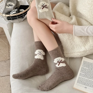 Thick wool socks for women with cute puppy motifs and red plaid bows for autumn winter