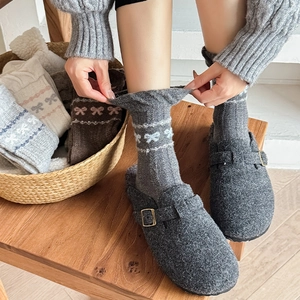 Retro coffee wool mid-calf socks with sweet bow jacquard pattern and warm woolly texture
