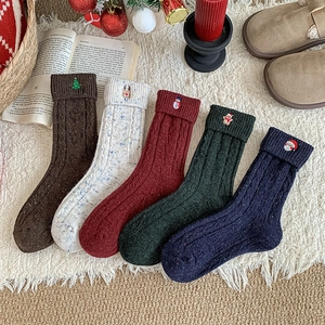 Women Christmas Embroidery Wool Blend Slouch Socks Warm Thick Knit Mid Calf Socks Elk Santa Snowman Pattern Winter Hosiery