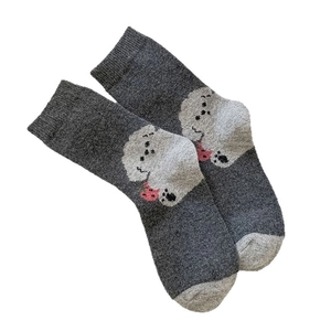 Thick warm wool socks for women with cute grey cartoon dog pattern and contrast toe
