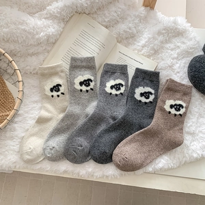 Chaussettes Mi-Mollet Style Japonais Petit Agneau Hiver Épaisses Chaudes Laine Polyester Jacquard Femme Confortable