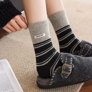 Chic striped mid-calf socks with cloth label in black and grey for autumn and winter