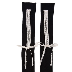 Süße schwarze Strick-Beinstulpen mit weißen Spitzenschleifen für Damen im Lolita-Stil
