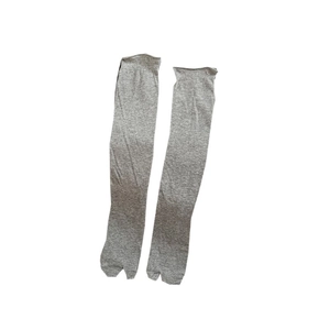 Solid grey ballet style split-toe calf socks with ribbed cuffs for tabi shoes