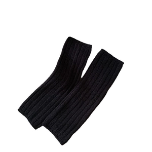 Japanese style black ribbed knit leg warmers in solid color for autumn and winter warmth