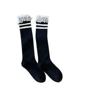 Japanische schwarze Wadenstrümpfe mit weißer Spitze und Doppelstreifen für Damen