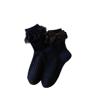 Japanische Lolita-Socken mit Spitzenbesatz und Schleifen-Details in dunklem Marineblau