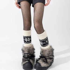 Bottes en fausse fourrure avec lacets et jambières en tricot à motif flocon de neige