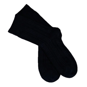 Chaussettes noires côtelées style japonais avec bord roulé minimaliste pour femme