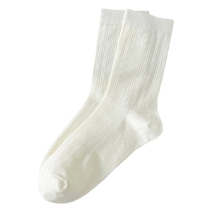 Chaussettes blanches respirantes en résille avec texture côtelée pour un style ballet