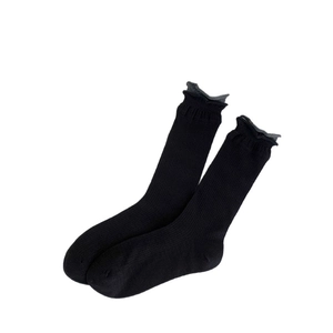 Schwarze vertikale gerippte Socken für Damen mit grauen doppellagigen Rüschenkanten
