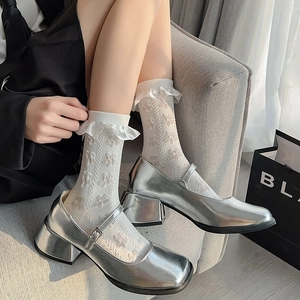 Chaussures Mary Jane argentées avec chaussettes en dentelle à motif d'ours style Lolita
