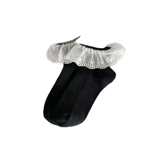 Sweet black ankle socks with layered white lace floral embroidery in ballet style