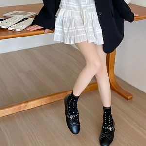 Chaussettes mi-hautes japonaises avec bordure en dentelle et pois blancs en tricot noir