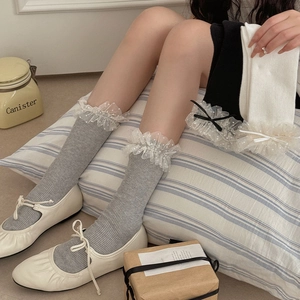 Chaussettes japonaises à pois avec nœud en maille et dentelle en gris noir blanc