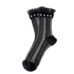 Chaussettes en dentelle pour femmes avec volants en tulle et détails en perles chic