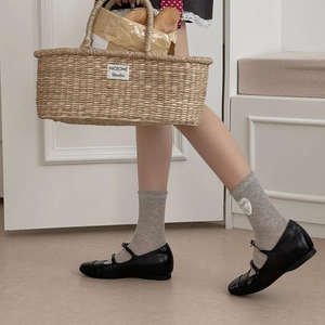 Chaussures Mary Jane noires classiques à double boucle avec une finition cuir mat rétro