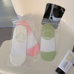 Tre paia di calzini invisibili bianchi e rosa con silicone antiscivolo sul tallone