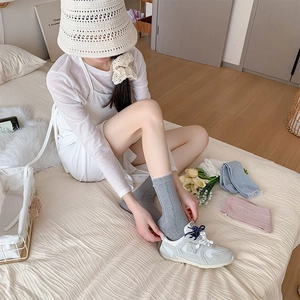 Lace heart pattern knit crew socks for women in soft pastel colors and Japanese style