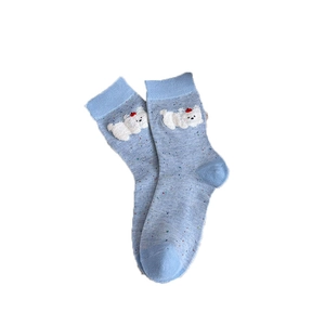 Chaussettes mi-mollet bleu clair à pois colorés avec décoration d'ours en peluche 3D