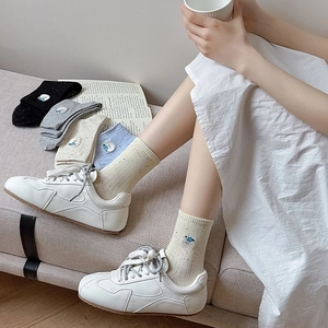 Morandi cotton crew socks with cute bear embroidery and ribbed texture for women