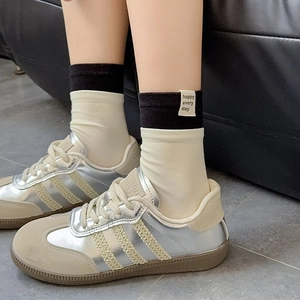 Retro silver sneakers with Japanese style heart embroidered mid-calf socks
