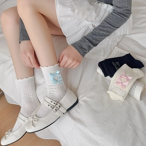 Chaussettes style ballet pour femmes avec volants, nœuds satinés et tissage chevrons