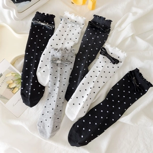 Détails de chaussettes à volants avec pois et nœuds papillons en plusieurs couleurs