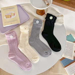 Women Sweet Creamy Style Slouch Socks Winter Thickened Warm Ribbed Knit Crew Socks With Button Cuff Badge Decor Casual