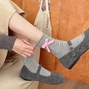 Japanese sweet style gray wool Mary Jane shoes with matching pink bow crew socks