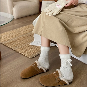 Brown suede mules with faux shearling lining and stylish bow knit socks set