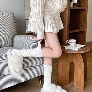 Thickened white thermal calf socks with cozy plush slippers for a minimalist winter style