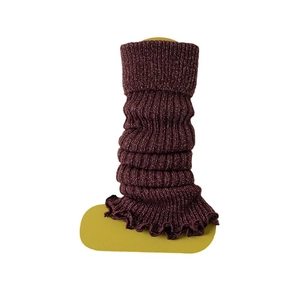 Scaldamuscoli bordeaux glitterati in maglia con trama a coste e bordo a volant