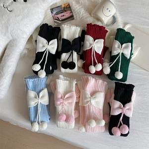 Jambières tricotées style Lolita avec nœuds et pompons en plusieurs coloris variés