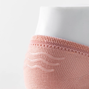 Close-up of pink five-toe socks with wave-shaped non-slip silicone strips on the heel