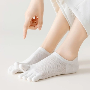 Detail view of white mesh five-finger socks showing breathable knit and toe separation